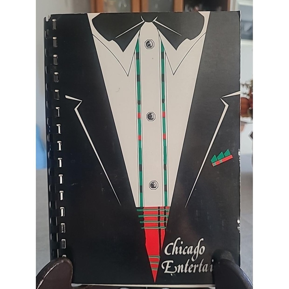 Chicago Entertains Vtg‎ Cookbook Kenilworth Union Church Illinois 1st Edition